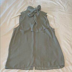 Who What Wear Women’s Sleeveless Tie-Neck Blouse - Sage Green